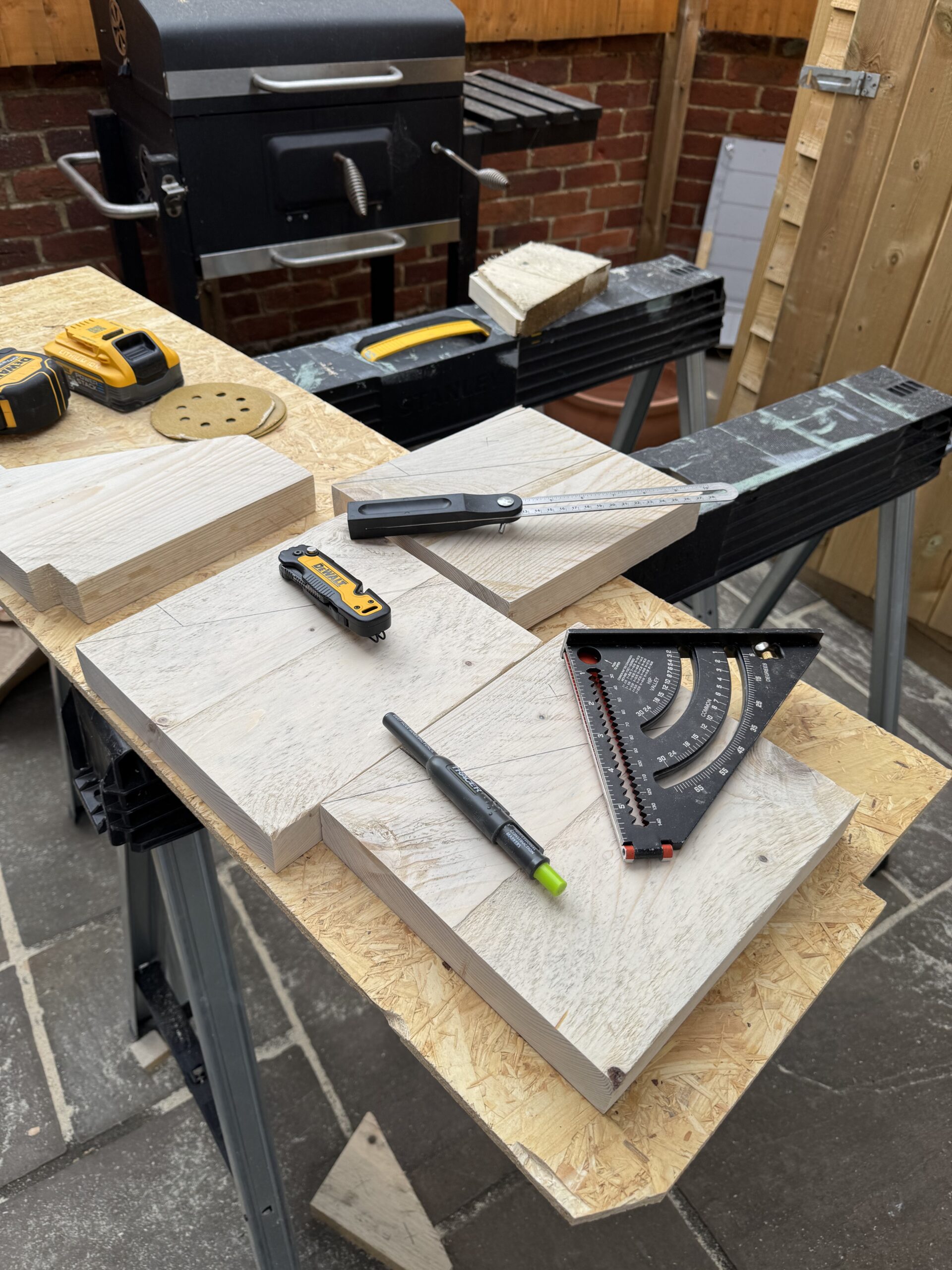 Project: Kitchen Shelving